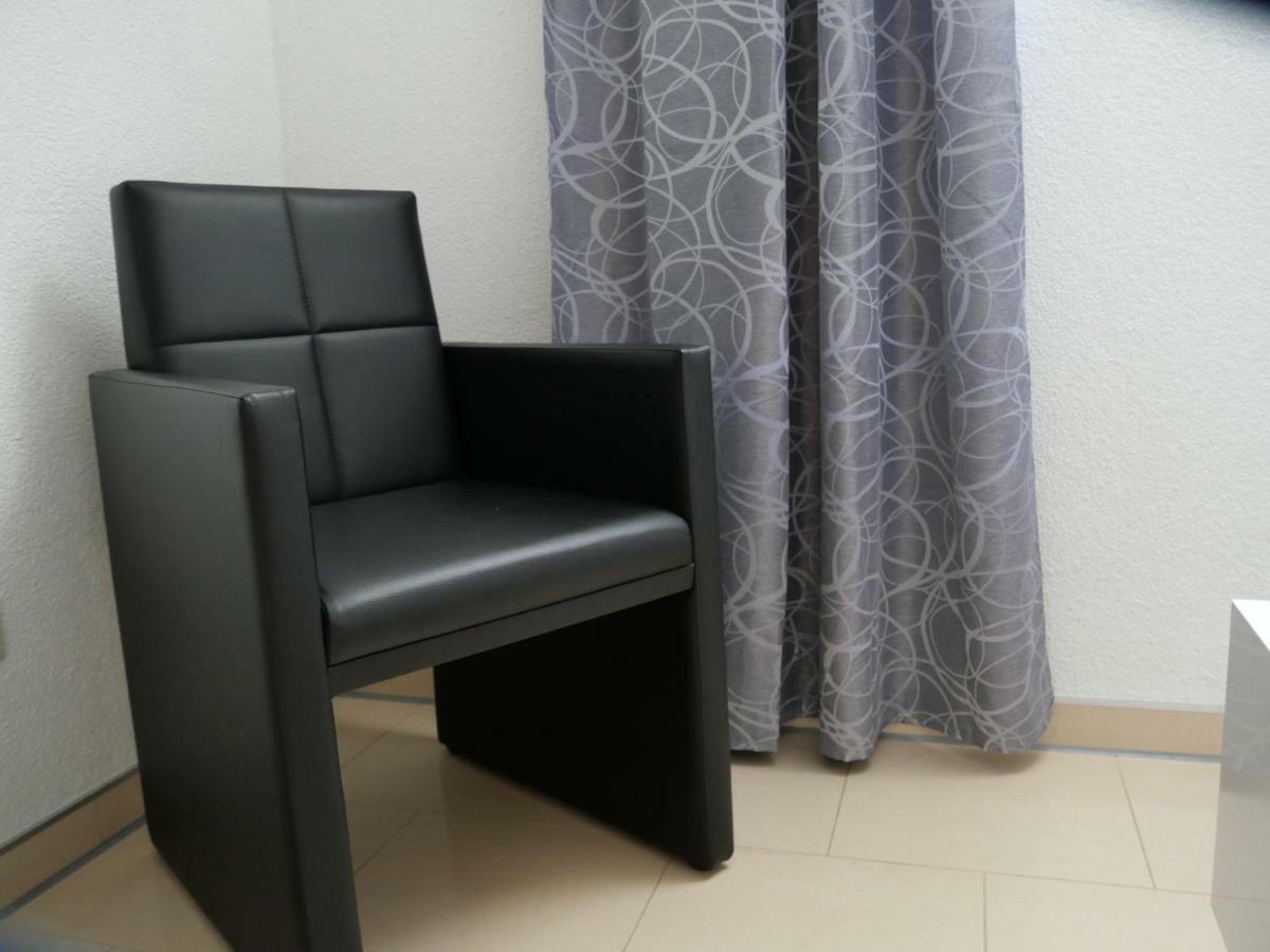 Apartment Falvig Inkl. Kueche Bad Schonborn Exteriér fotografie